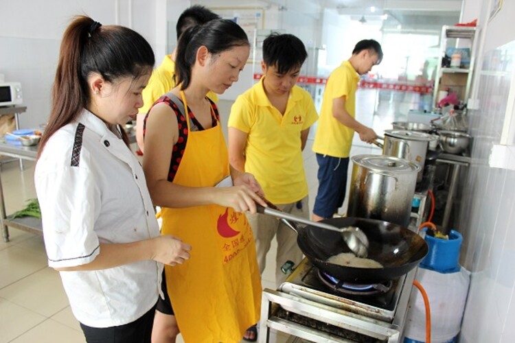 常平川味麻辣燙技術(shù)培訓(xùn) 學(xué)習(xí)時(shí)間與餐飲技術(shù)咨詢服務(wù)全解析